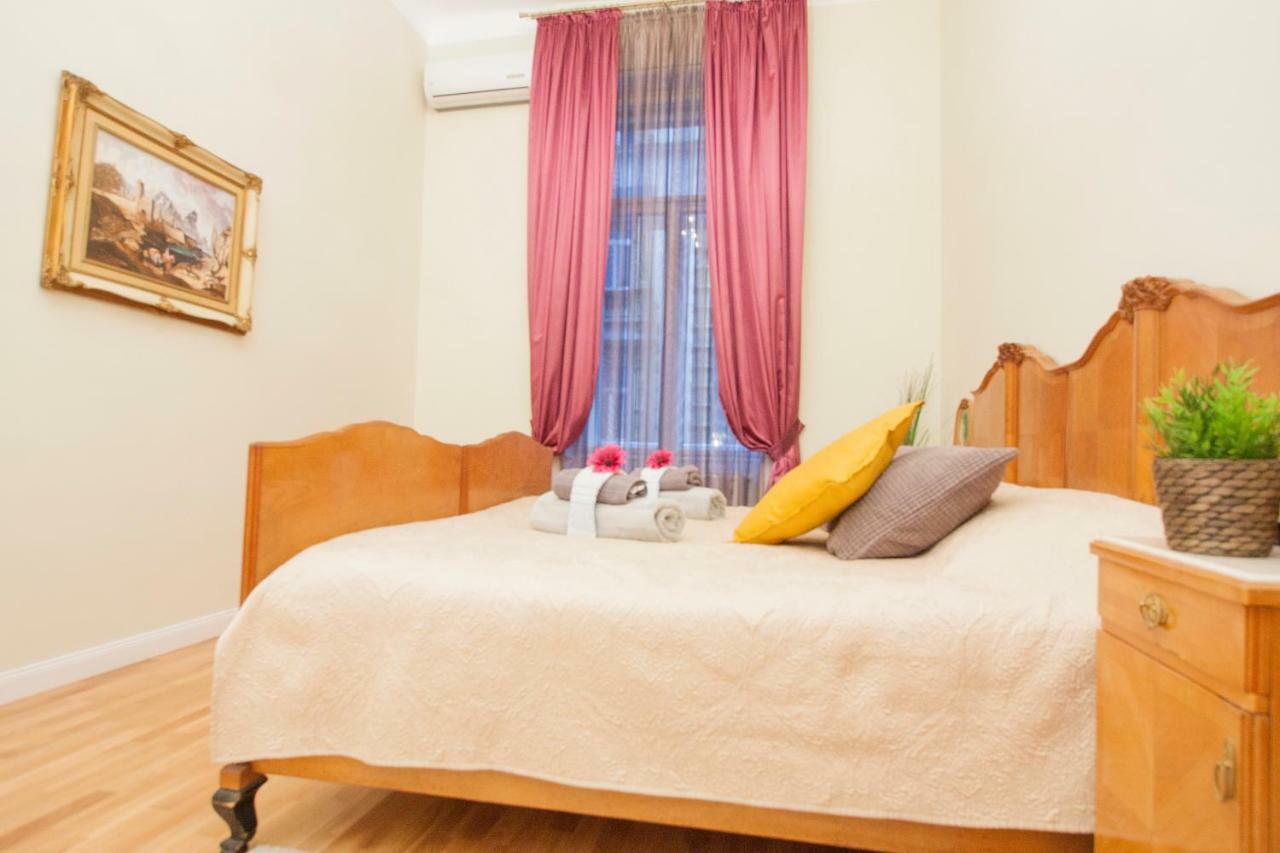 New York Palace View Apartment 布达佩斯 外观 照片