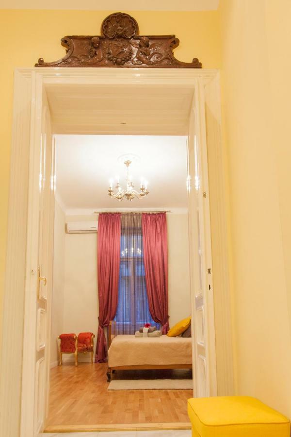 New York Palace View Apartment 布达佩斯 外观 照片
