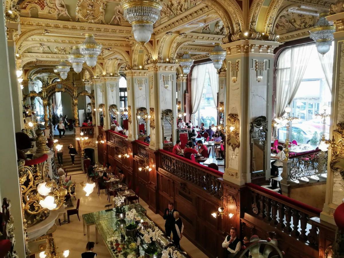 New York Palace View Apartment 布达佩斯 外观 照片